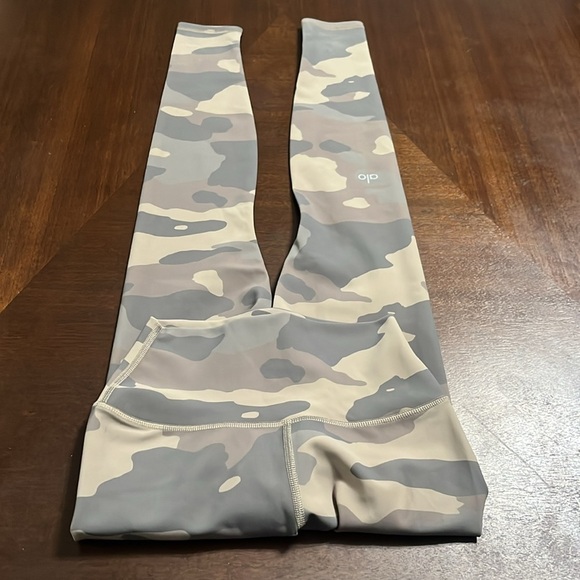 Alo legging - Picture 3 of 7